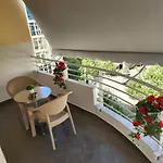 Seasons Apartment\'S Vlora
